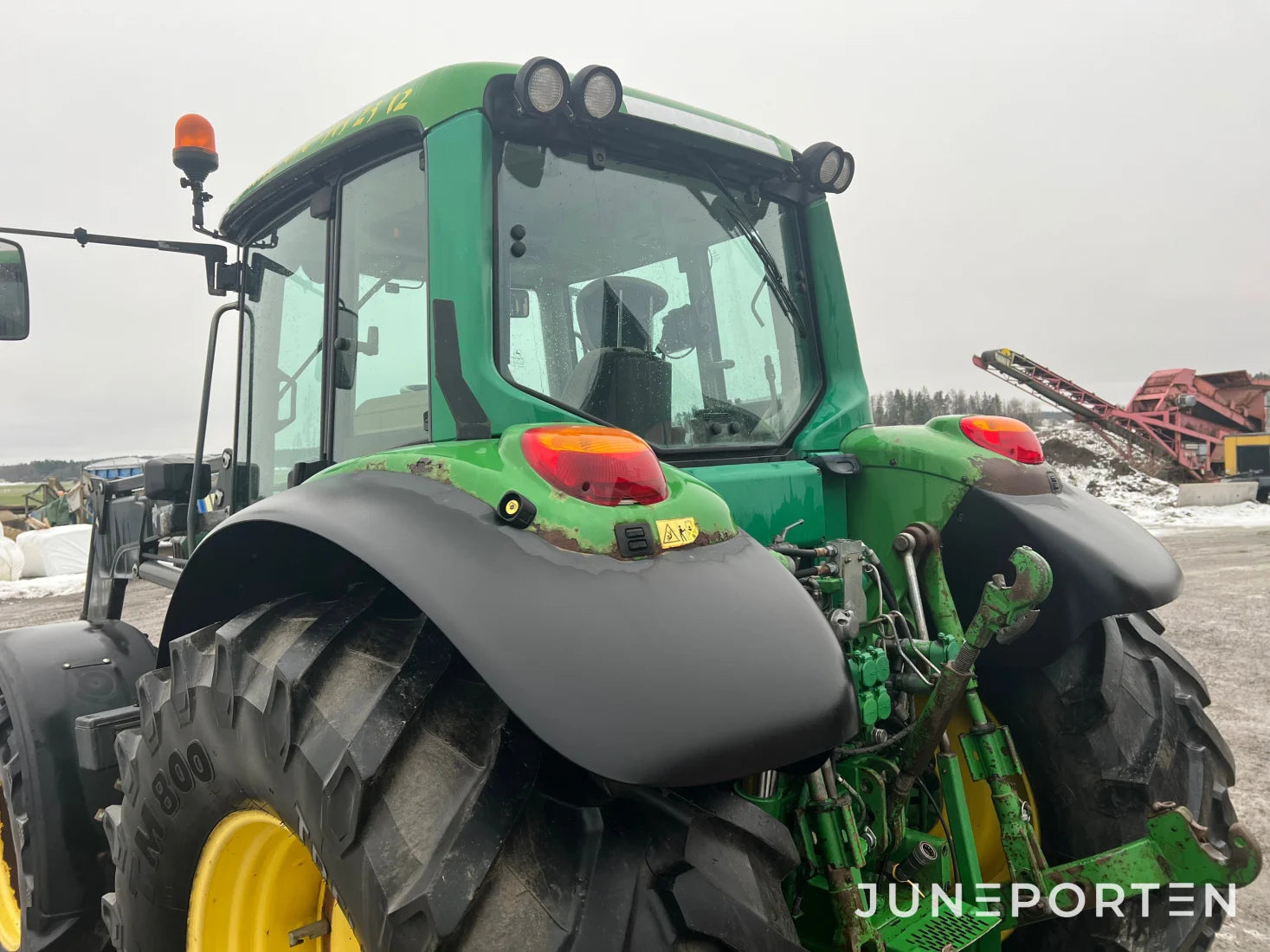 John Deere 6820 med lastare