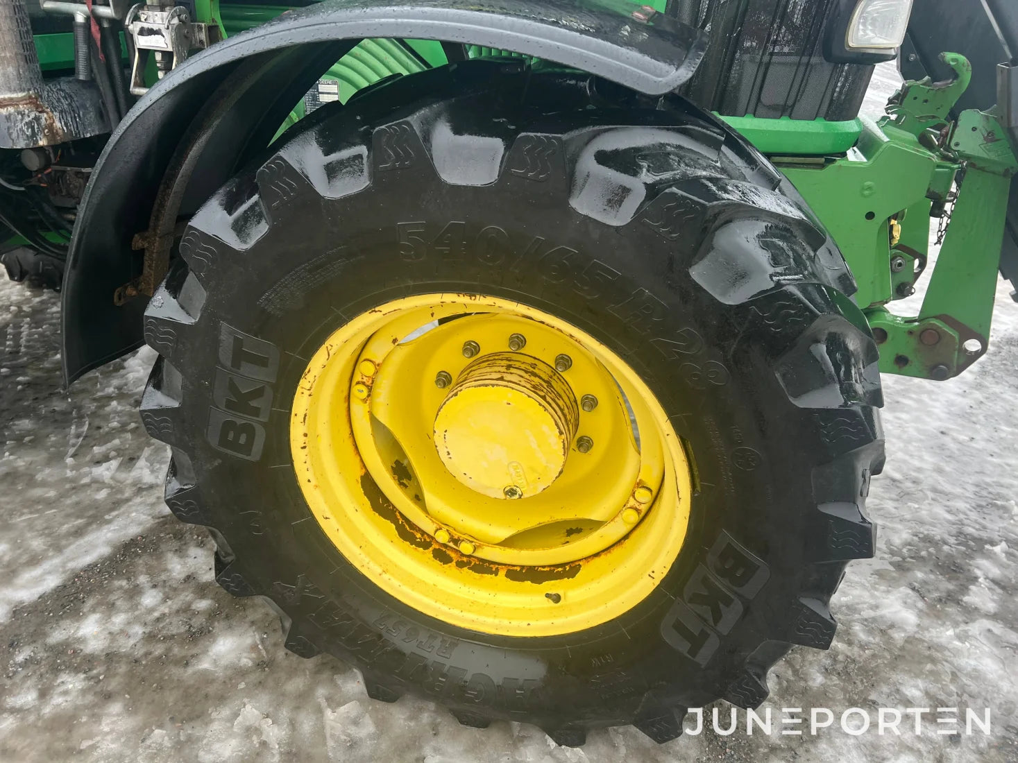 John Deere 6820 med lastare