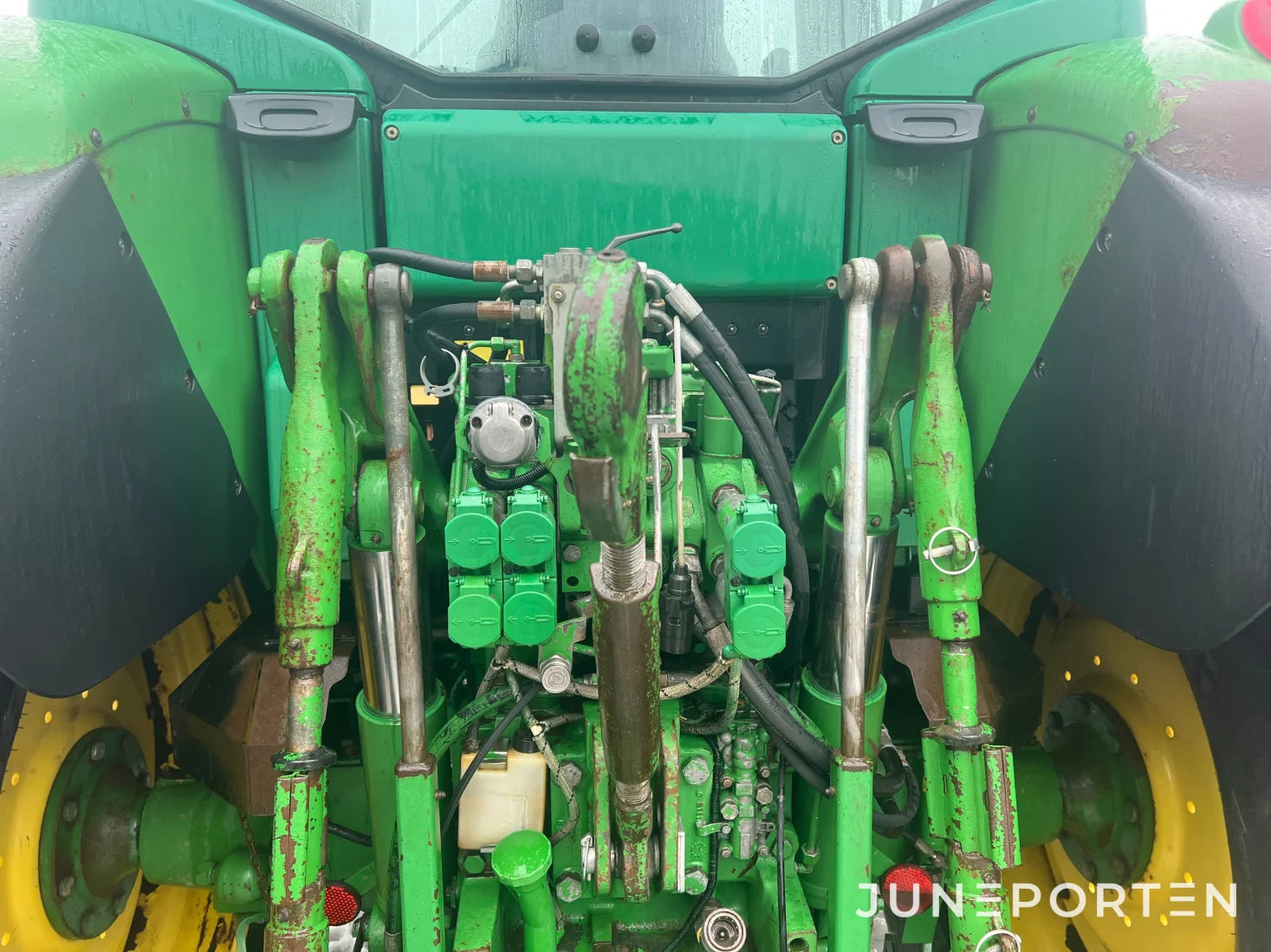 John Deere 6820 med lastare