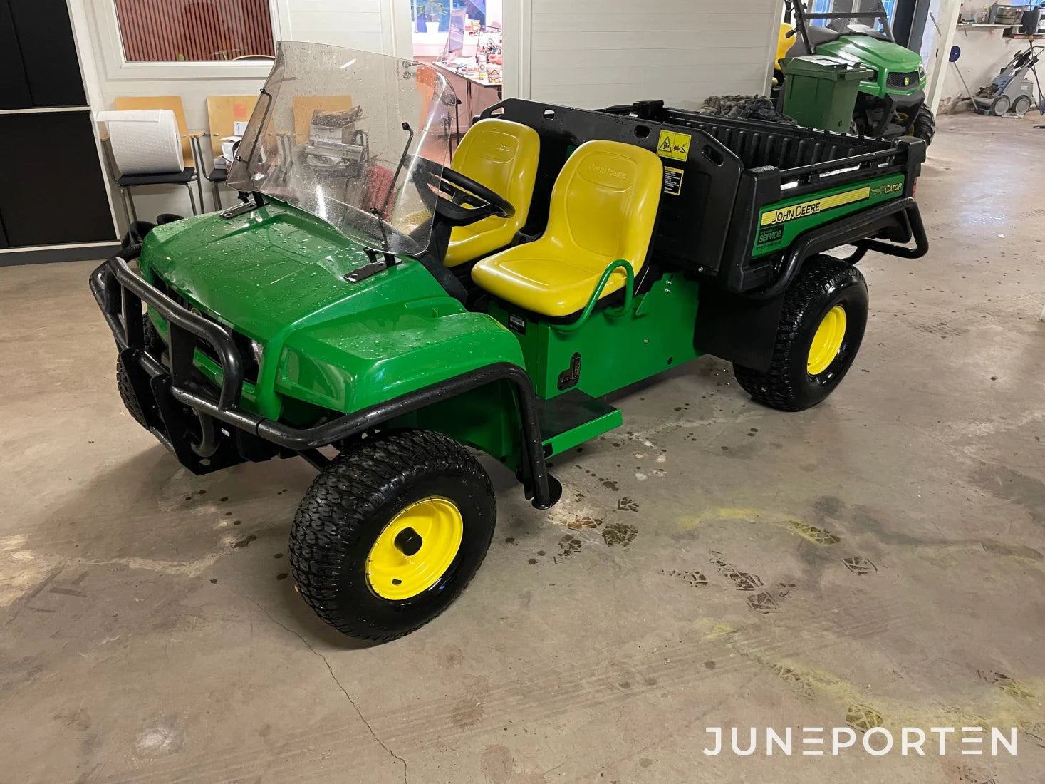 John Deere Gator TE Electric 4x2