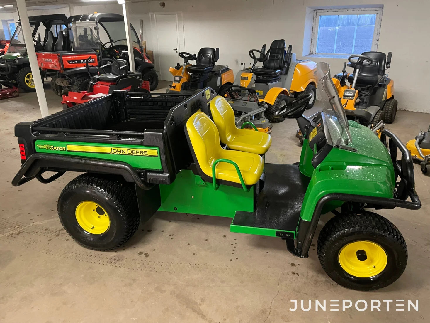 John Deere Gator TE Electric 4x2