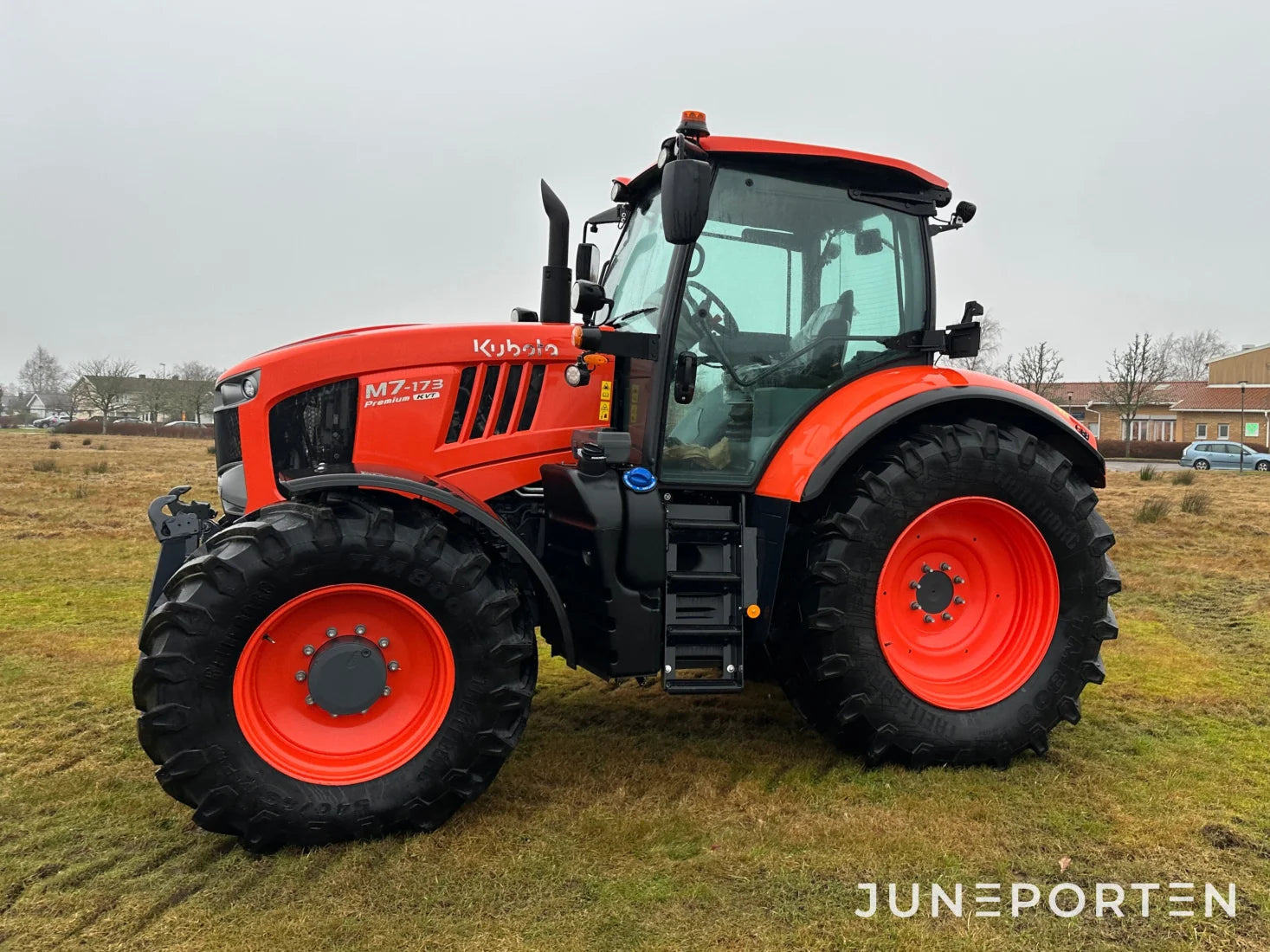 Kubota M7-173 Premium KVT