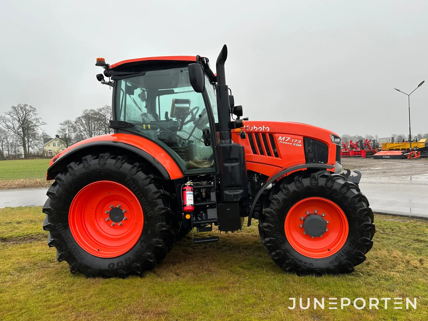 Kubota M7-173 Premium KVT