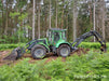 Lännen 860C Traktorgrävare 2004 Med Diverse Redskap Inklusive Kättingröjare. Passiv