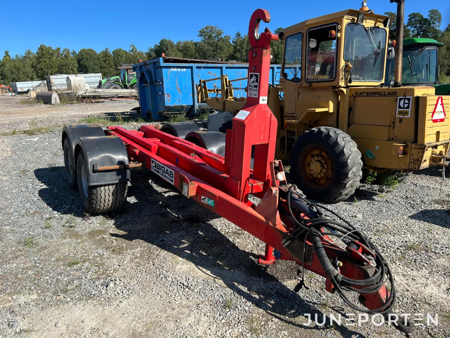 Lastväxlarvagn Bigab 10-14 med flak