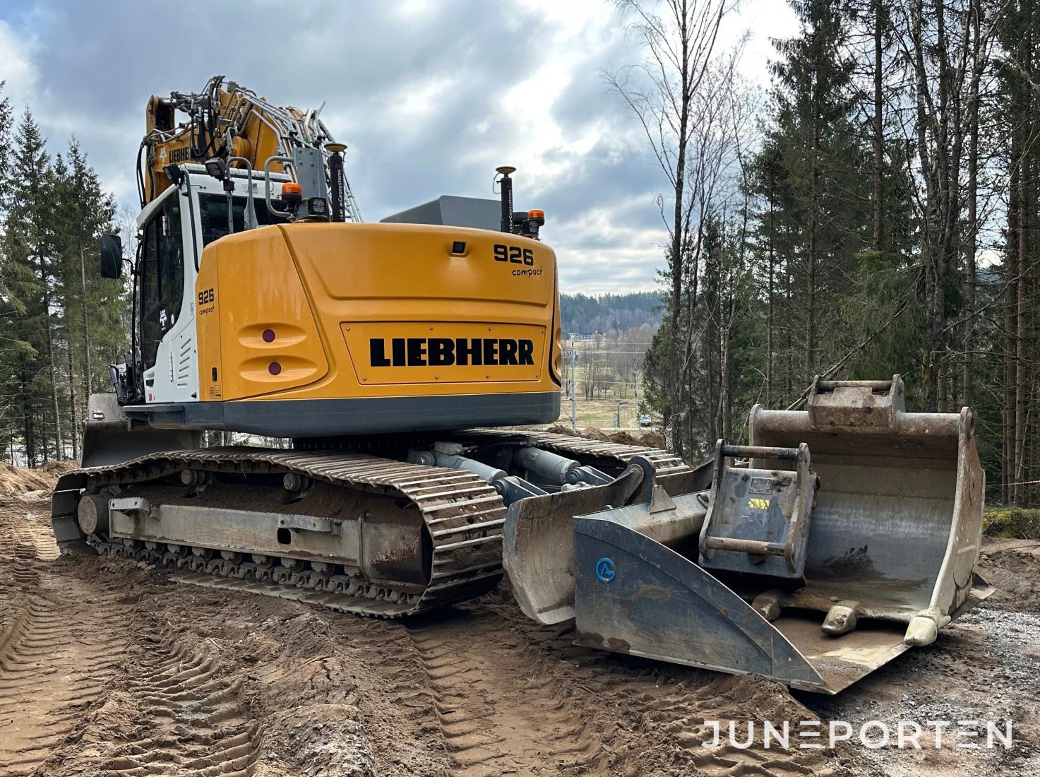 Grävmaskin Liebherr R926 Compact LC