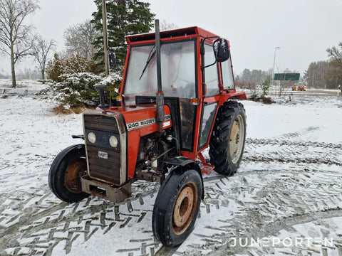 Massey Ferguson 240-2