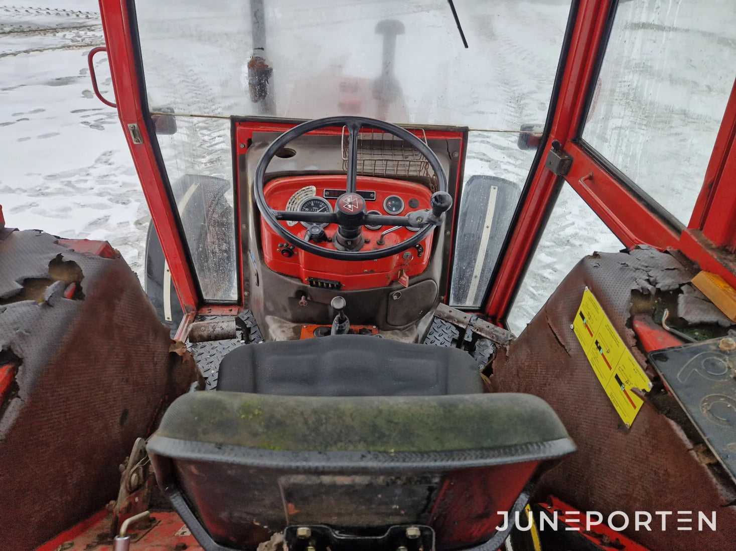 Massey Ferguson 240-2