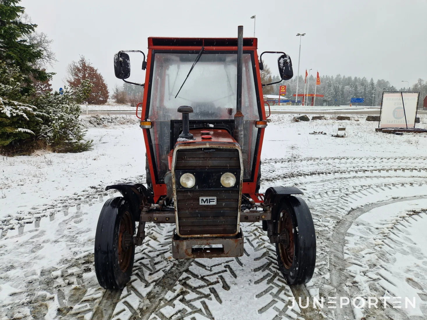 Massey Ferguson 240-2