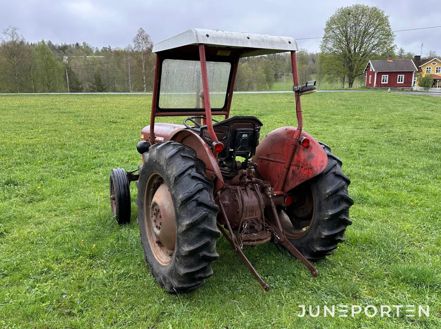 Massey Ferguson  35