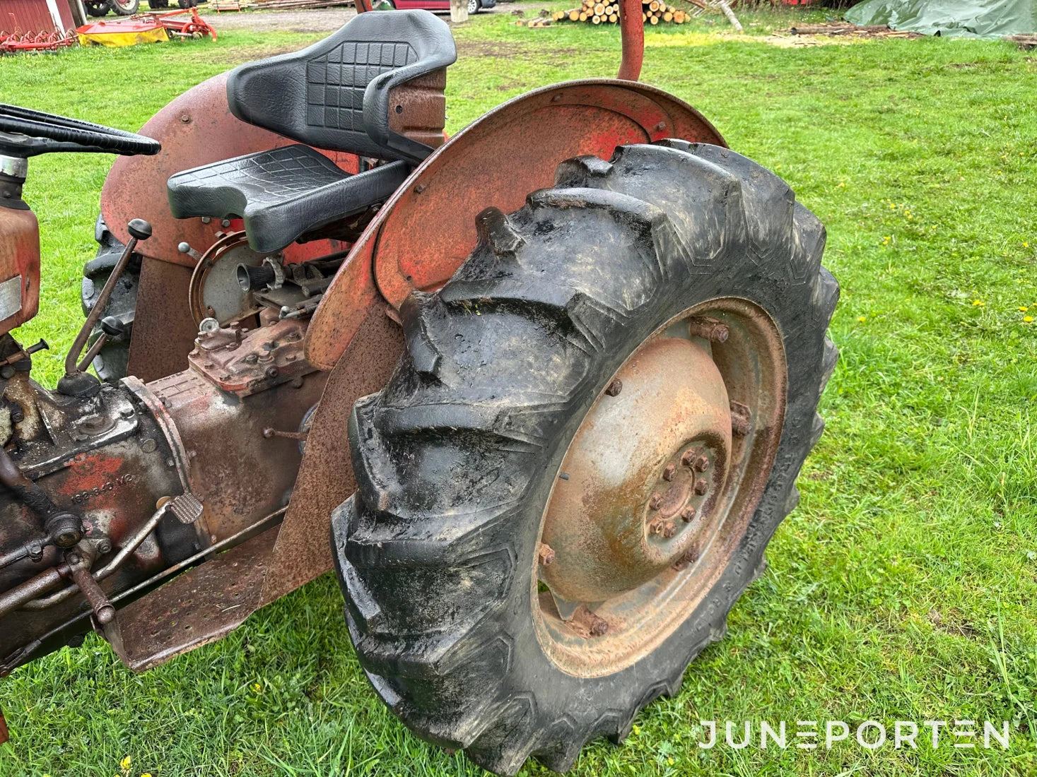 Massey Ferguson  35