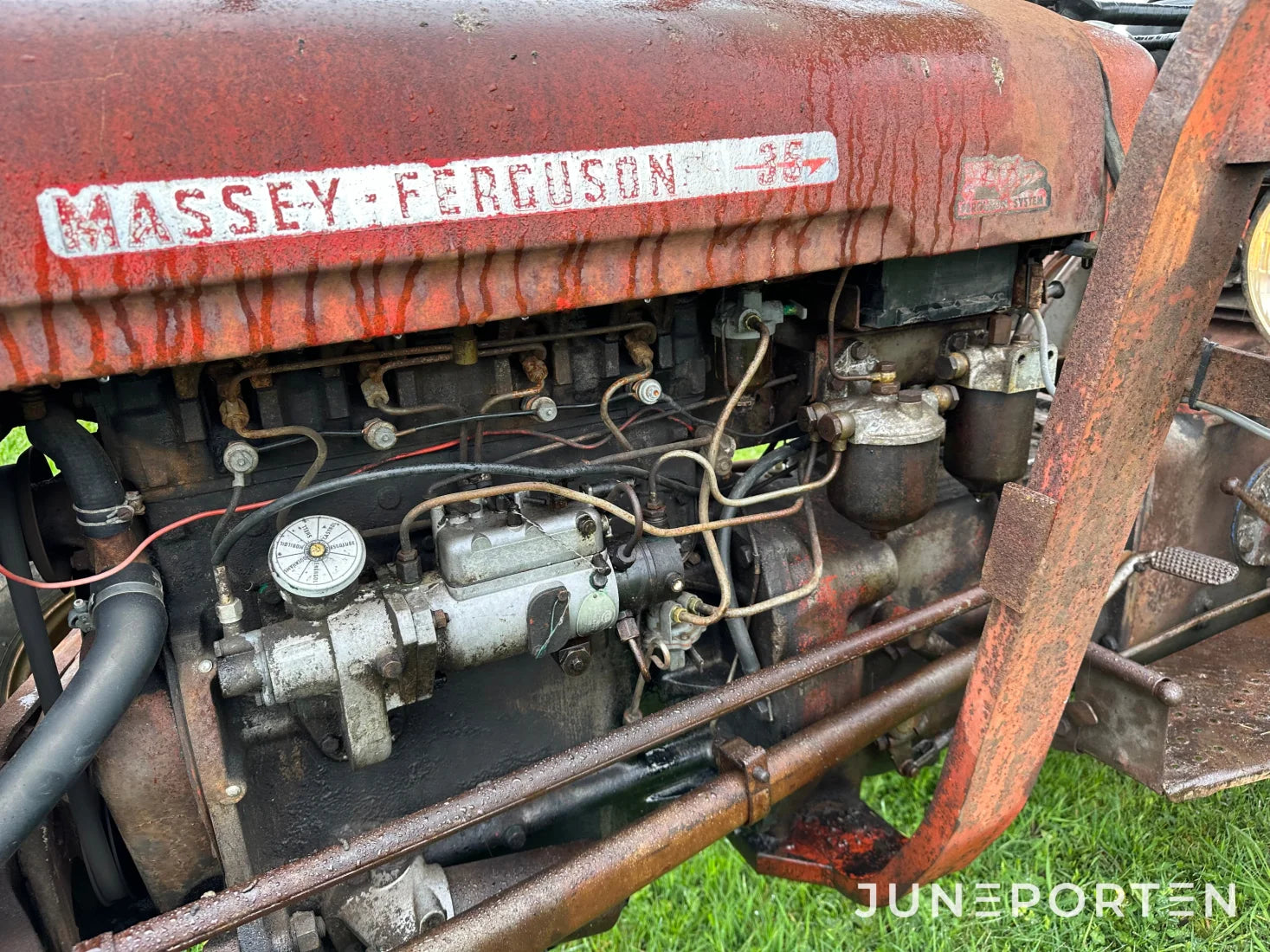 Massey Ferguson  35