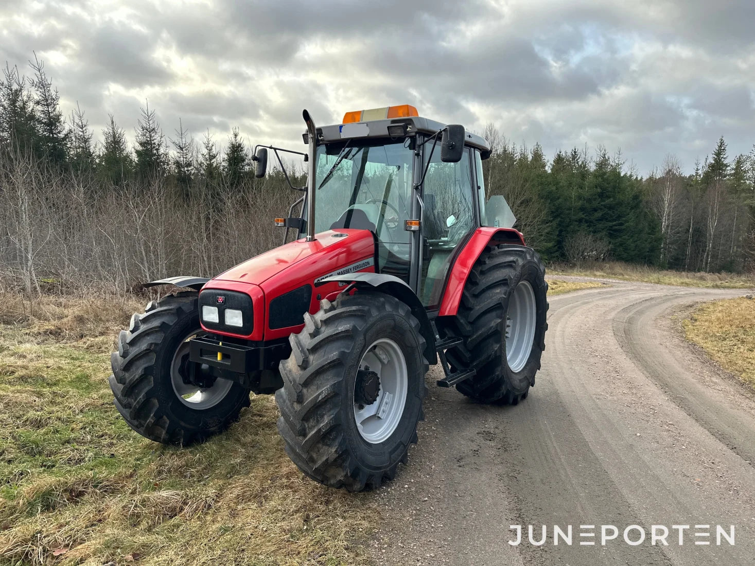 Massey Ferguson 4255 4WD