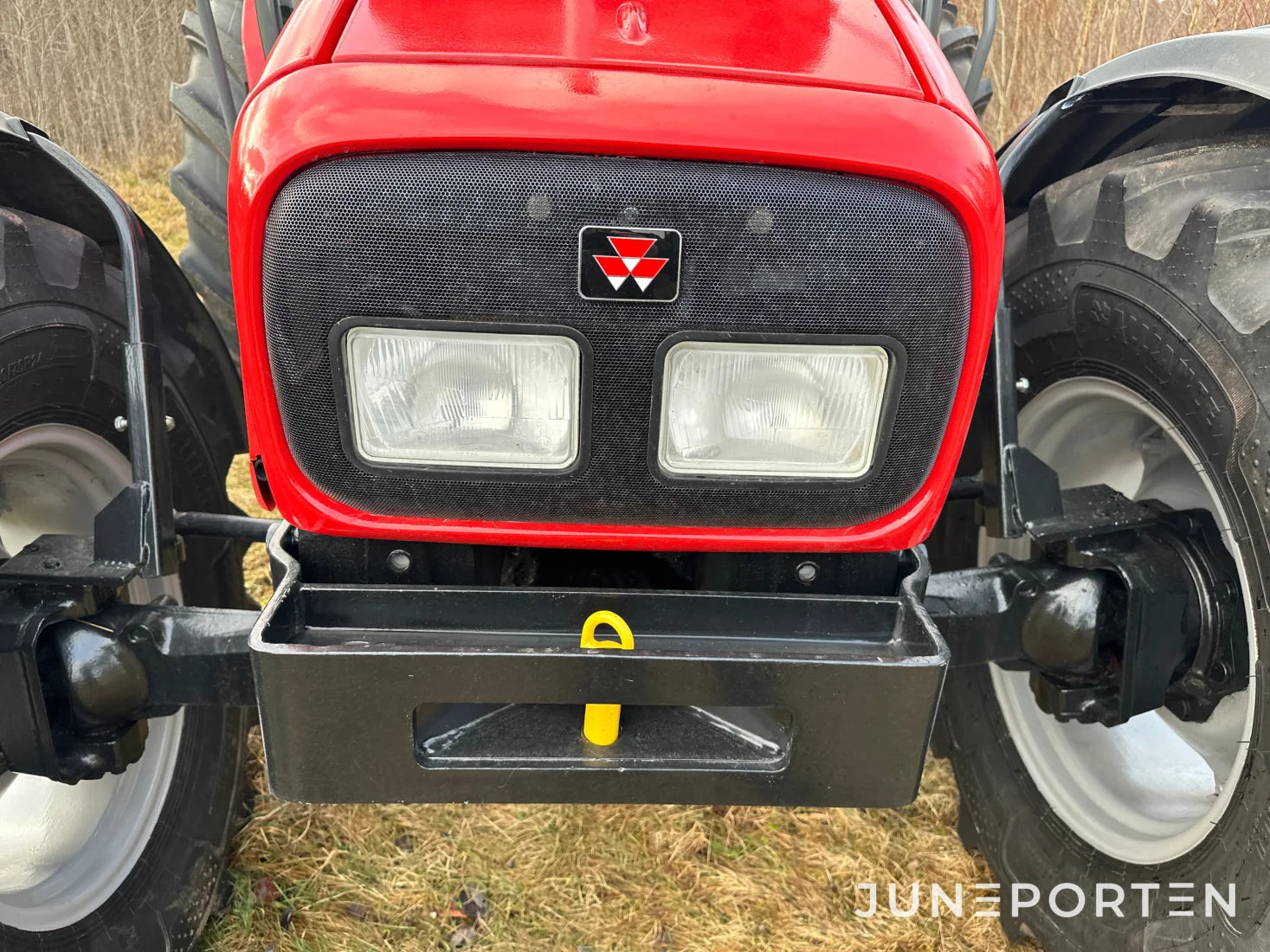 Massey Ferguson 4255 4WD