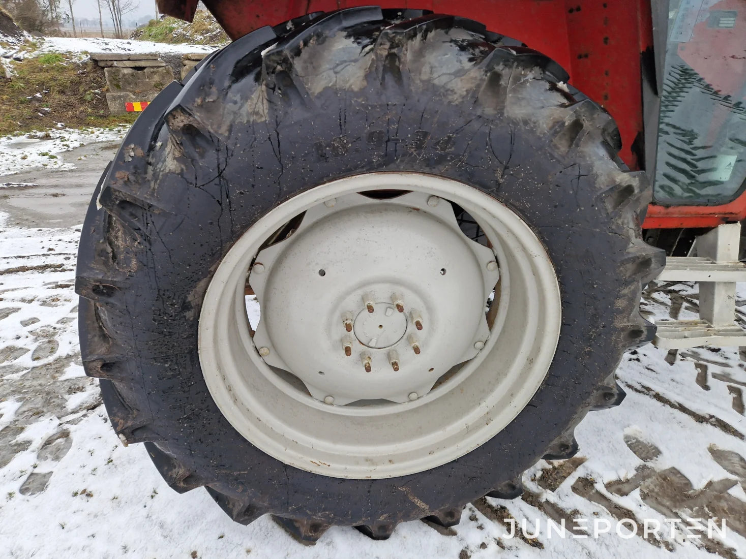 Massey Ferguson 575 MP 4WD