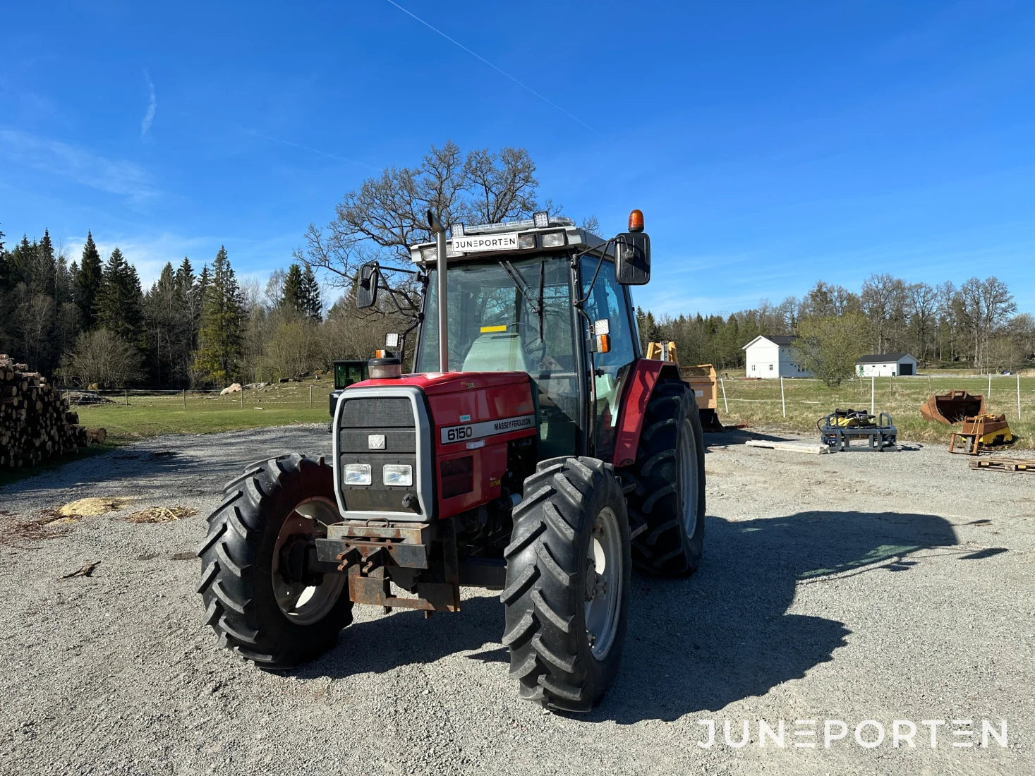 Massey Ferguson 6150 4WD