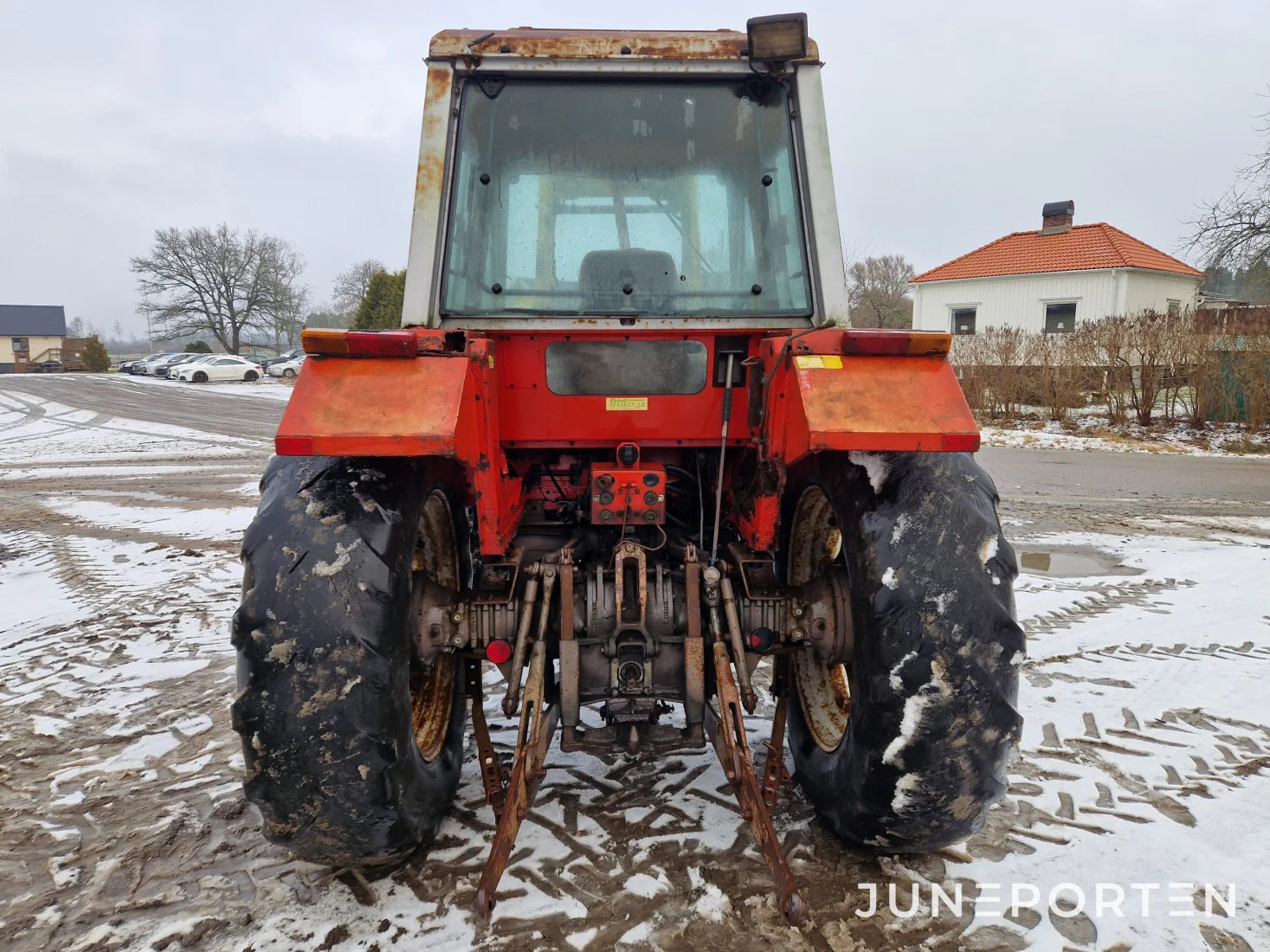 Massey Ferguson 690 MP med Trima lastare