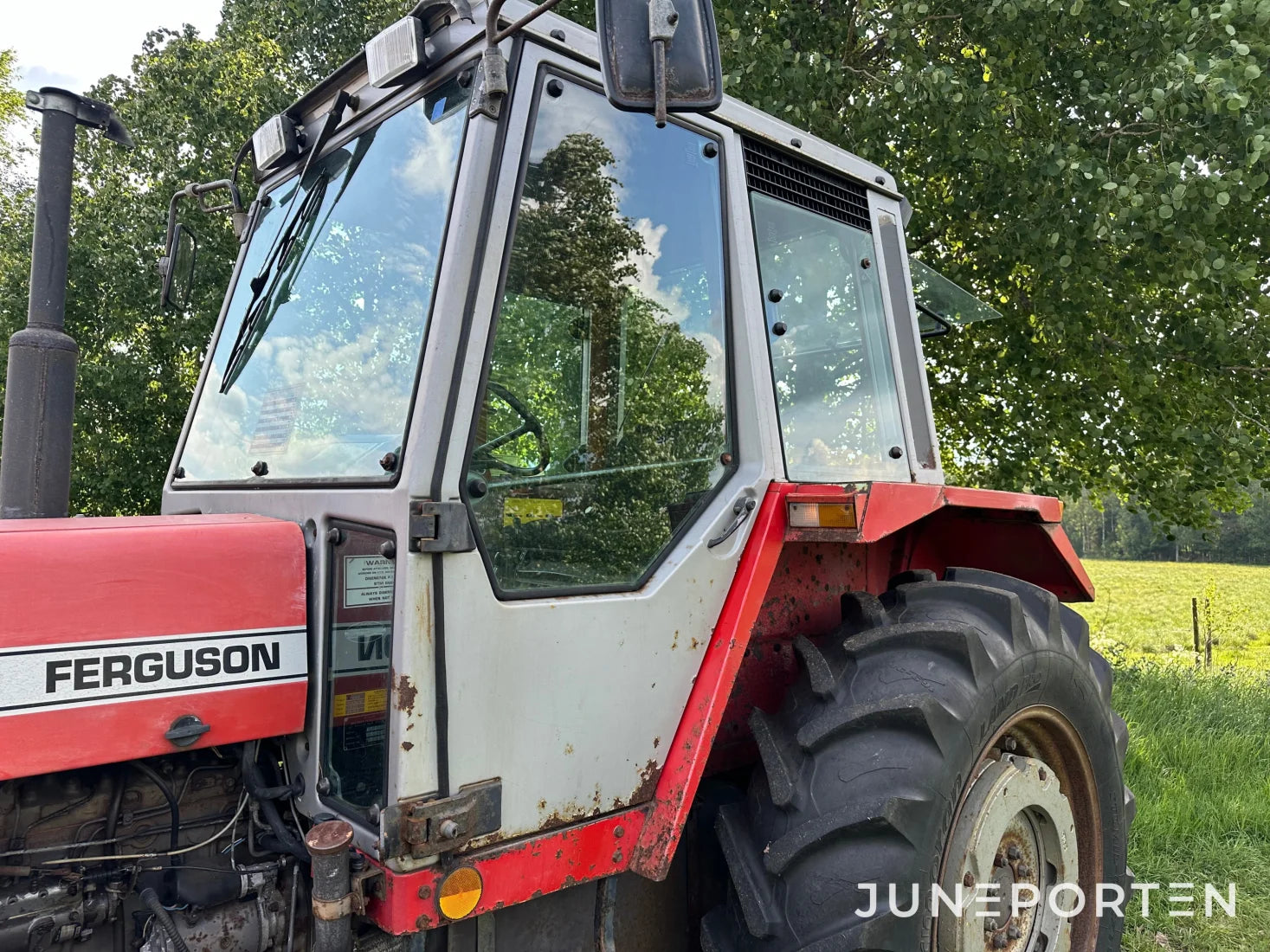 Massey Ferguson 690 4WD