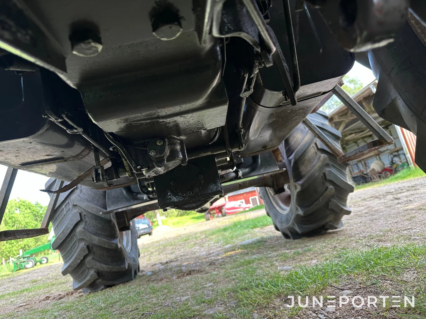 Massey Ferguson 690 4WD