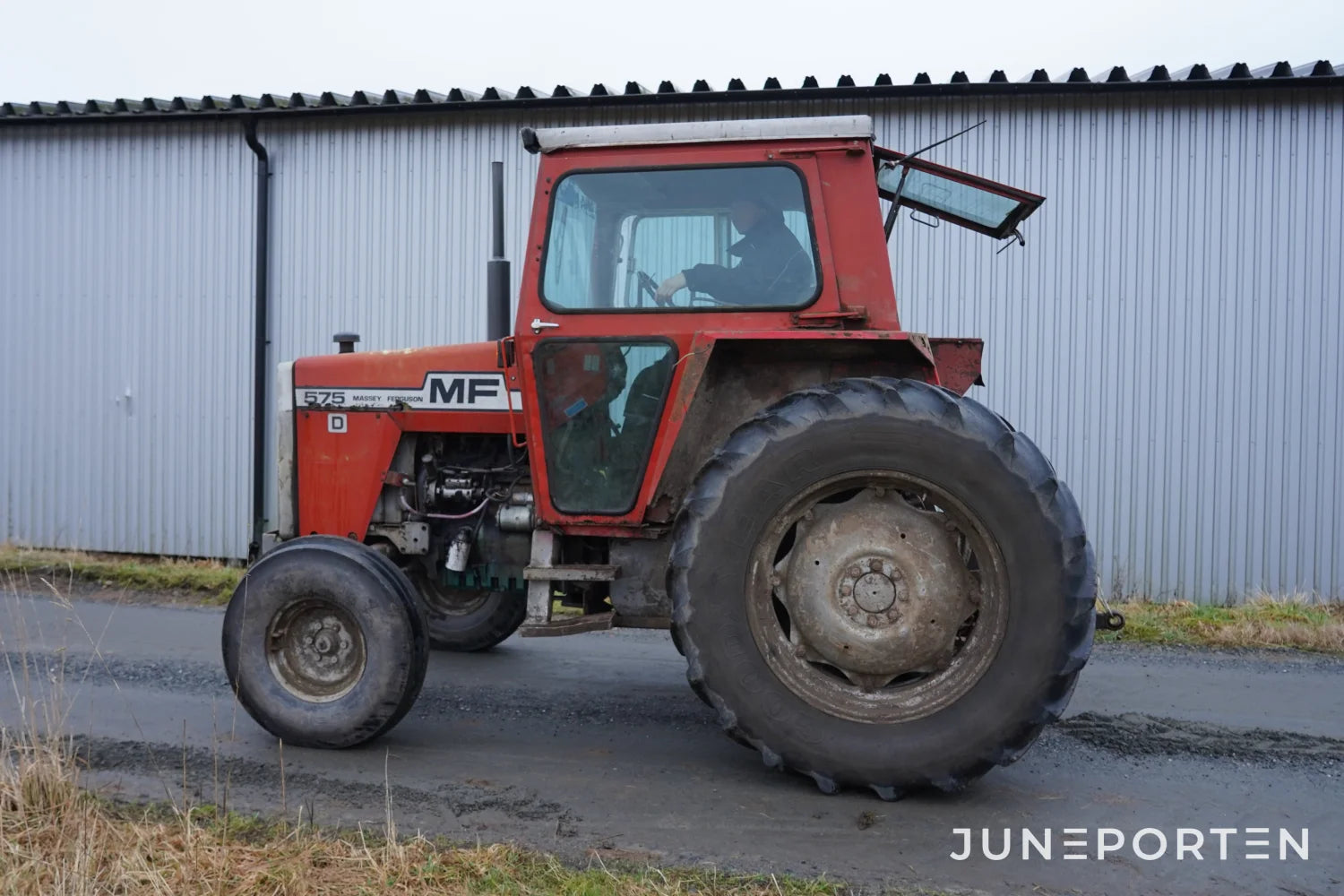 Massey Ferguson 575-2 8V