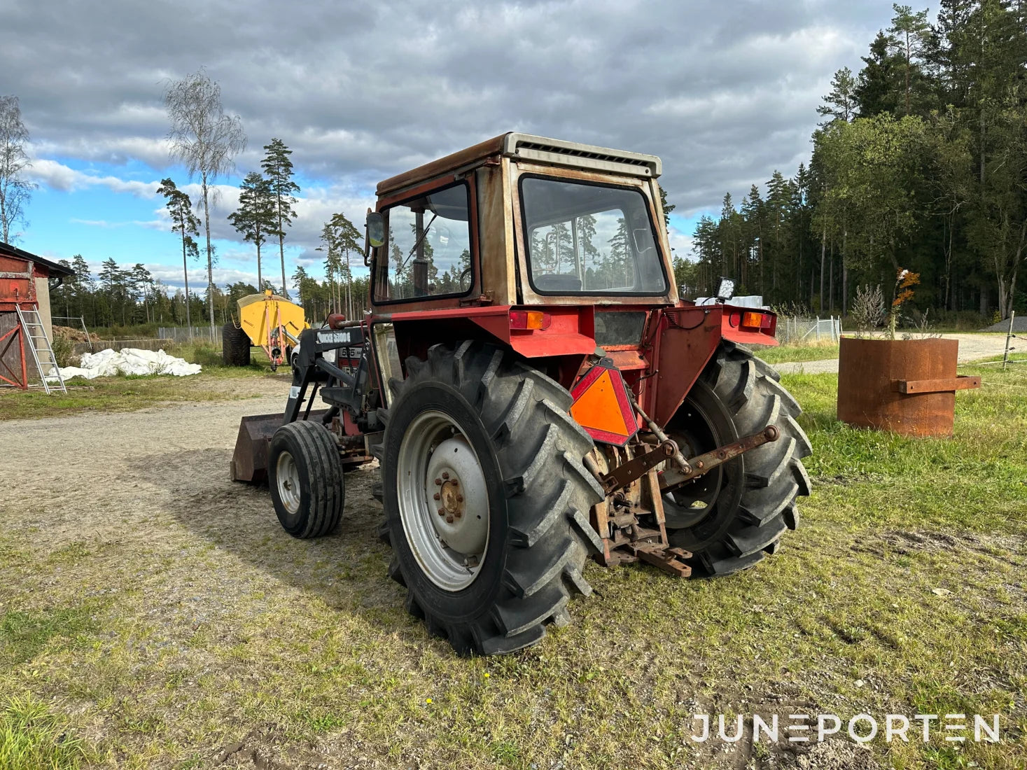 Massey Ferguson 565-2 med lastare