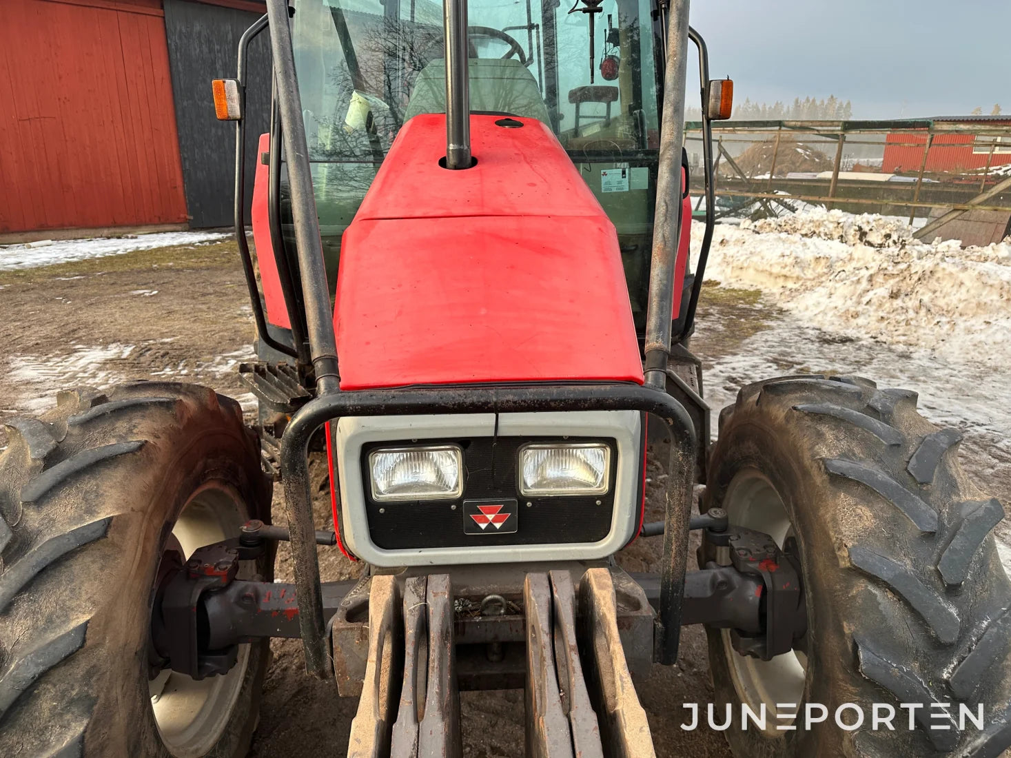 Massey Ferguson 6140 4WD