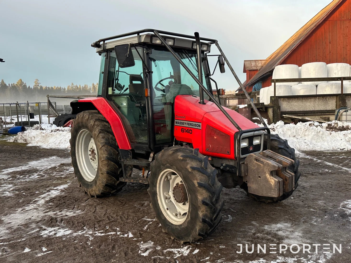 Massey Ferguson 6140 4WD