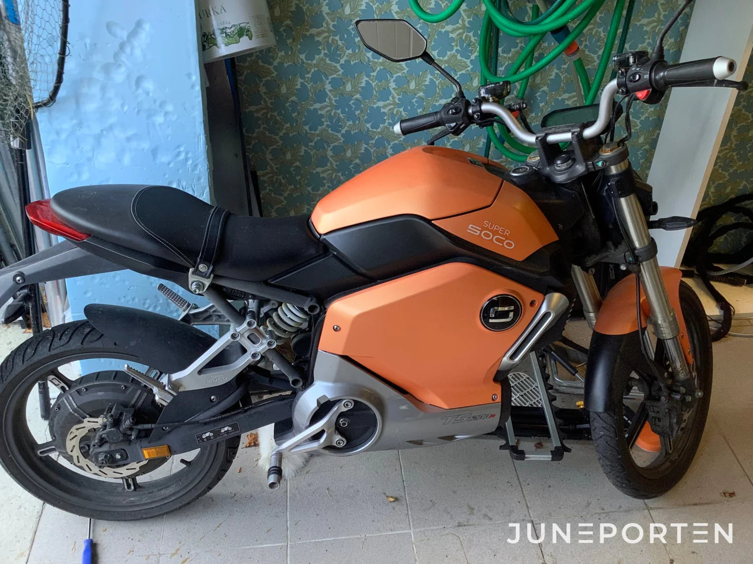 Moped Super Soco