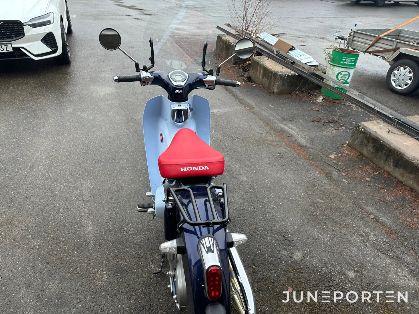 Motorcykel Honda C125