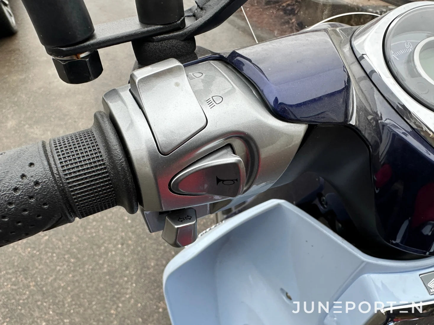 Motorcykel Honda C125