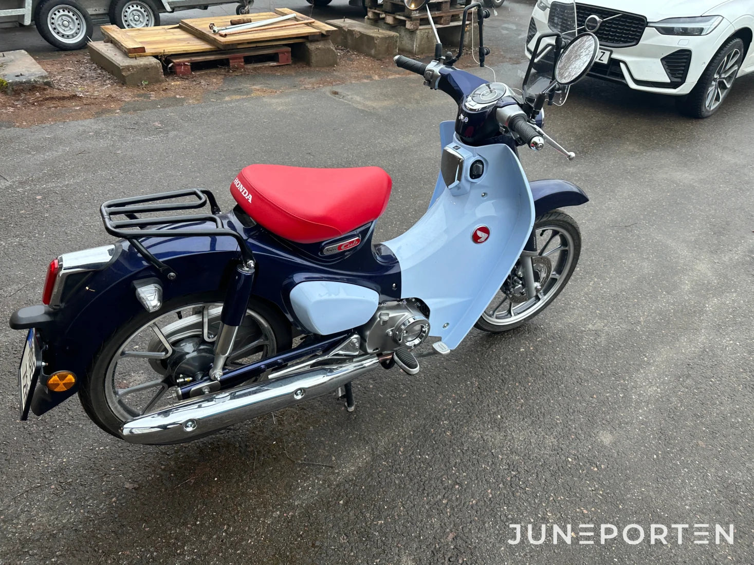 Motorcykel Honda C125