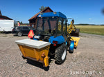 Traktor MTZ 320A med lastare & tillbehör