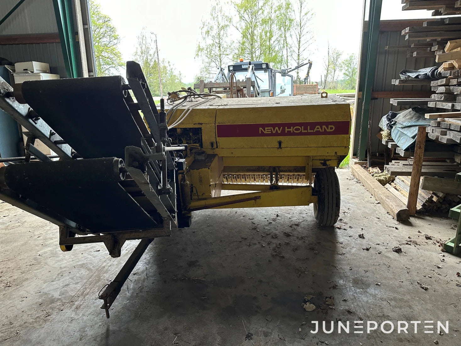 Småbalspress New Holland 940