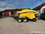 Rundbalspress New Holland 135