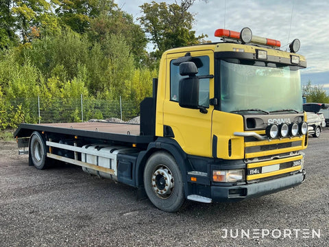 Scania P114 L 380 med maskinflak