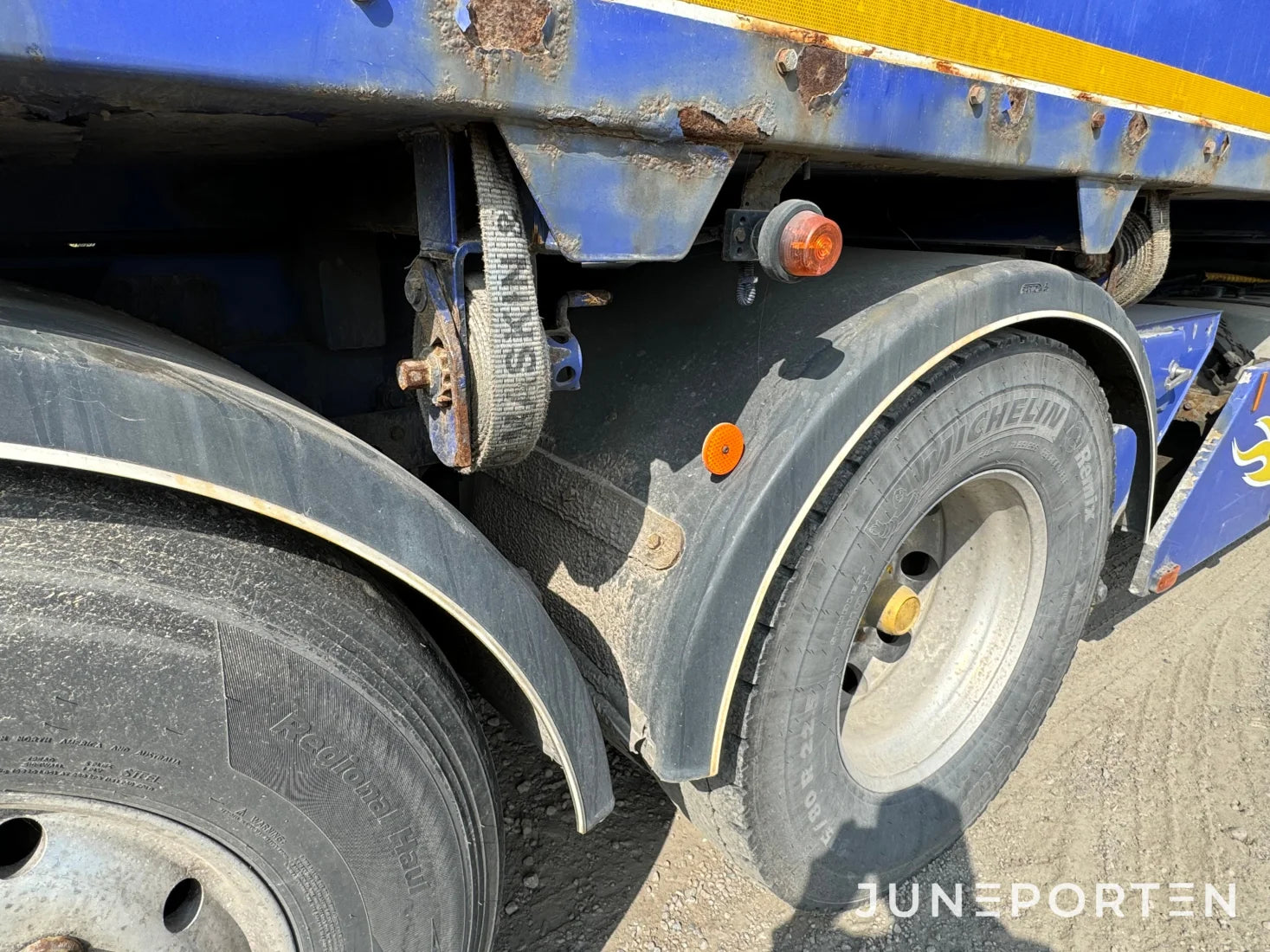 Flisbil Scania R560