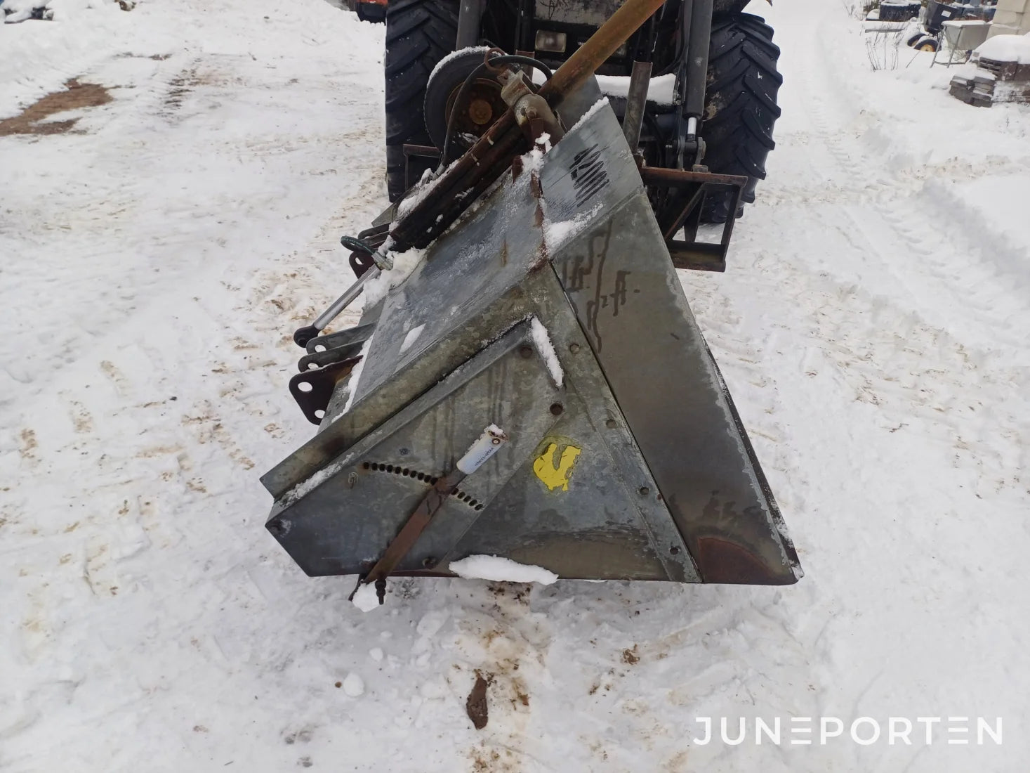 Självlastande Sandspridare 1000 liter