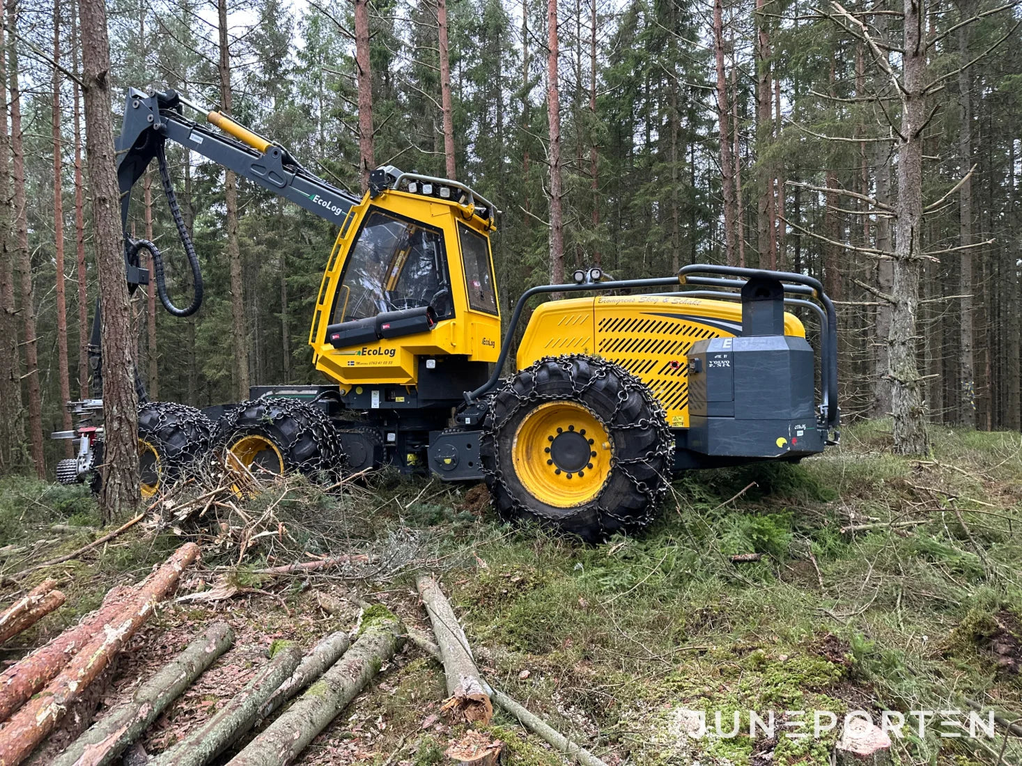 Skördare Eco Log 560 E med Log Max 4000T