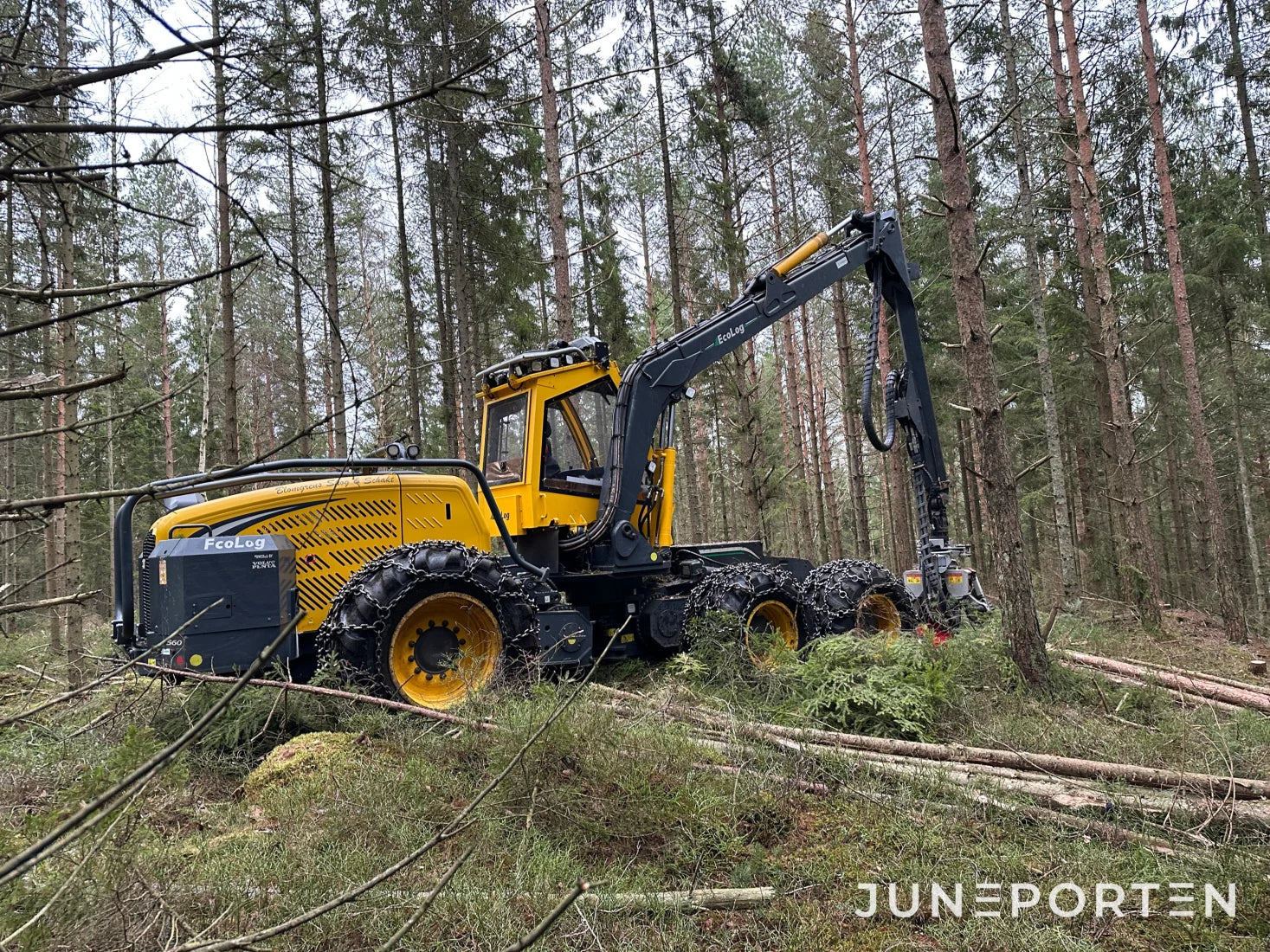 Skördare Eco Log 560 E med Log Max 4000T