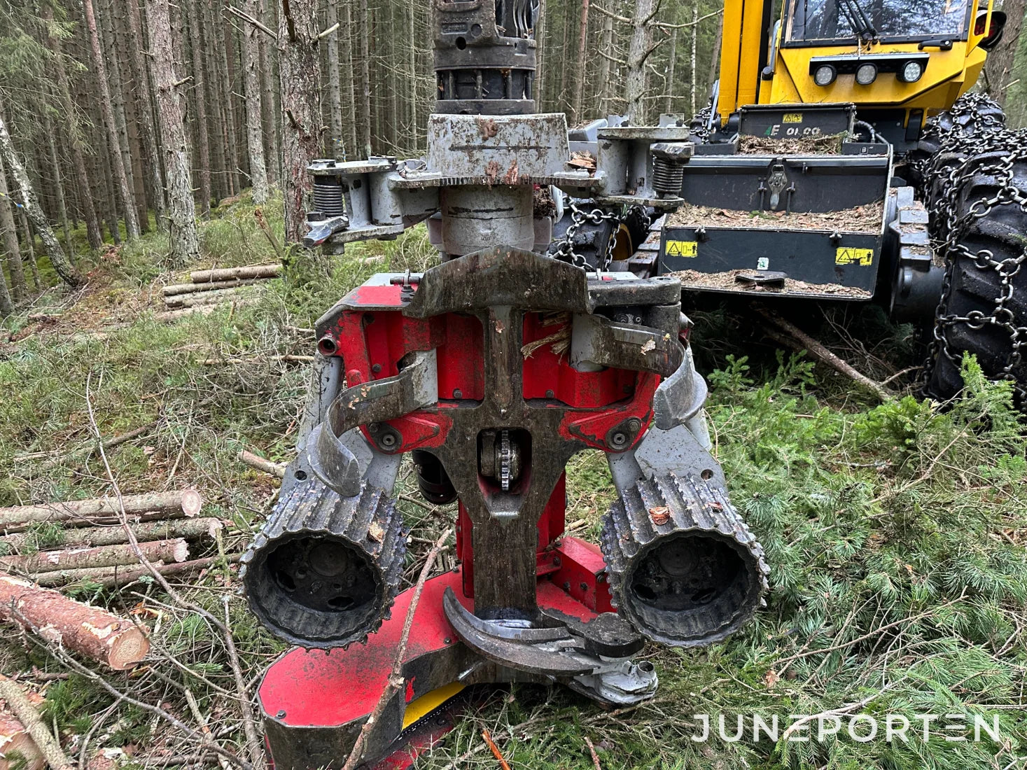 Skördare Eco Log 560 E med Log Max 4000T