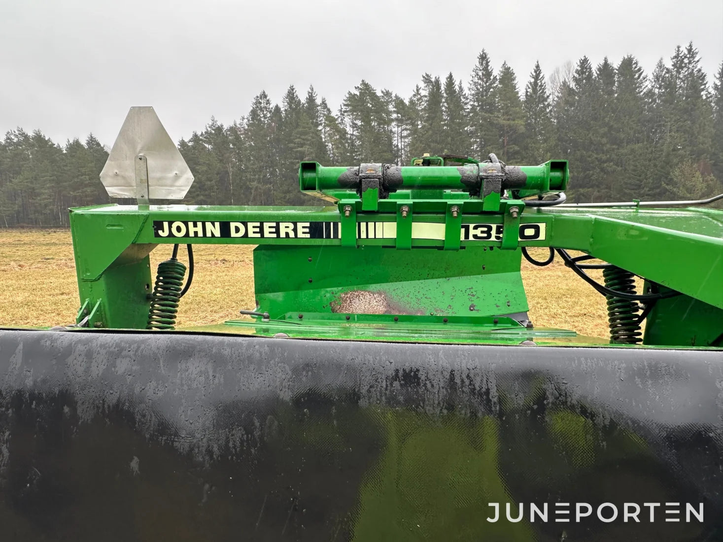 Slåtterkross John Deere 1350