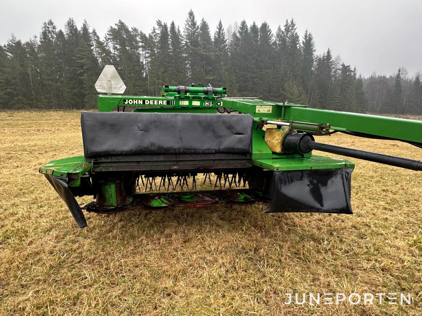 Slåtterkross John Deere 1350