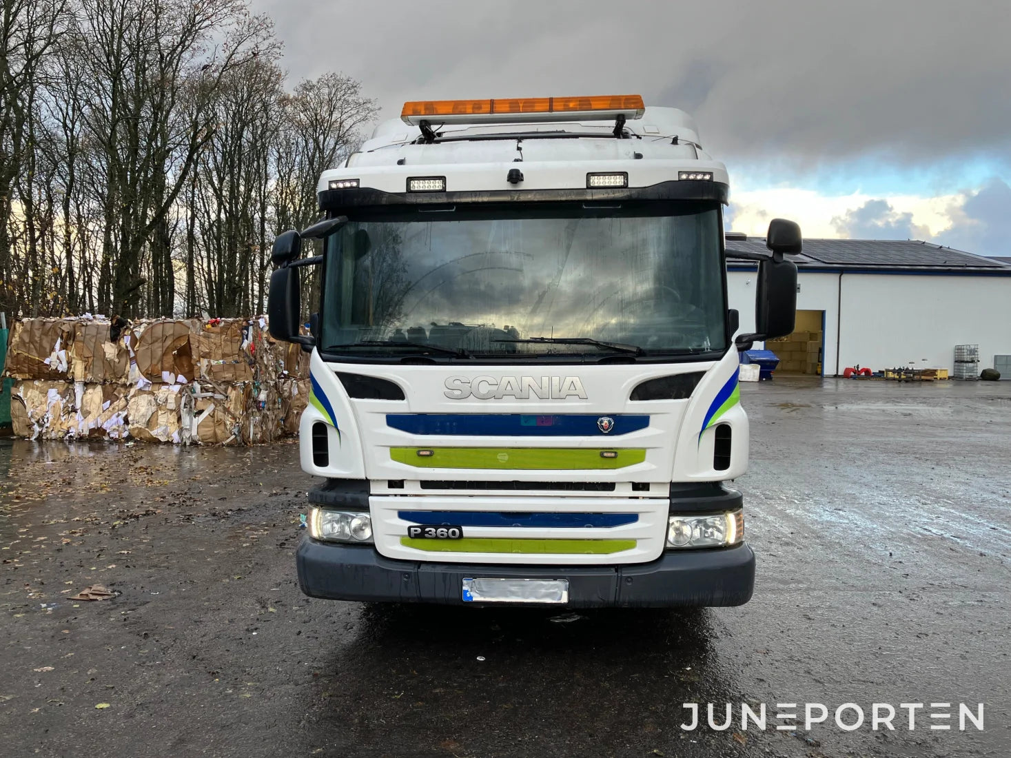 Sopbil Scania P360 6x2 med Norba MF 300 aggregat