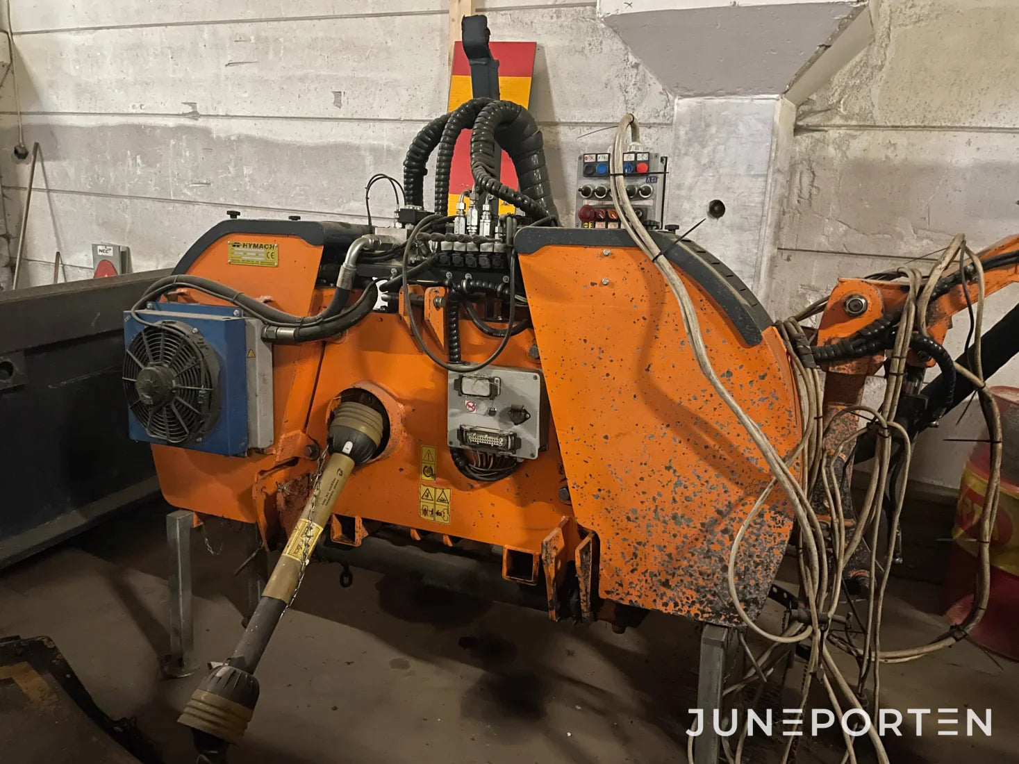 Frontmonterad Stolp & Räckesklippare Hymach