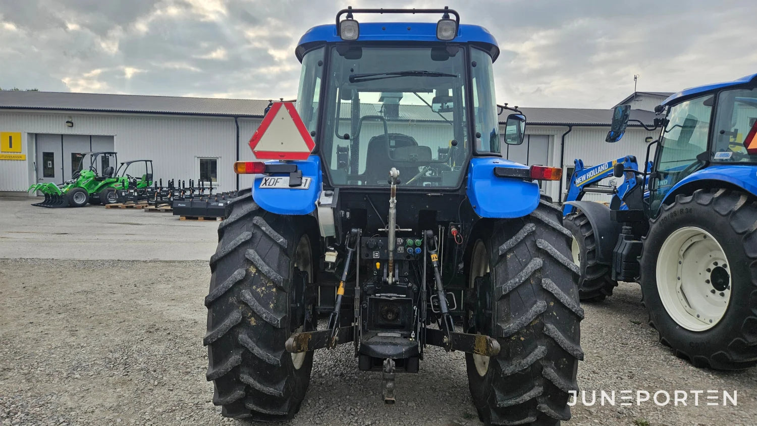 New Holland TD 80D 4WD med lastare