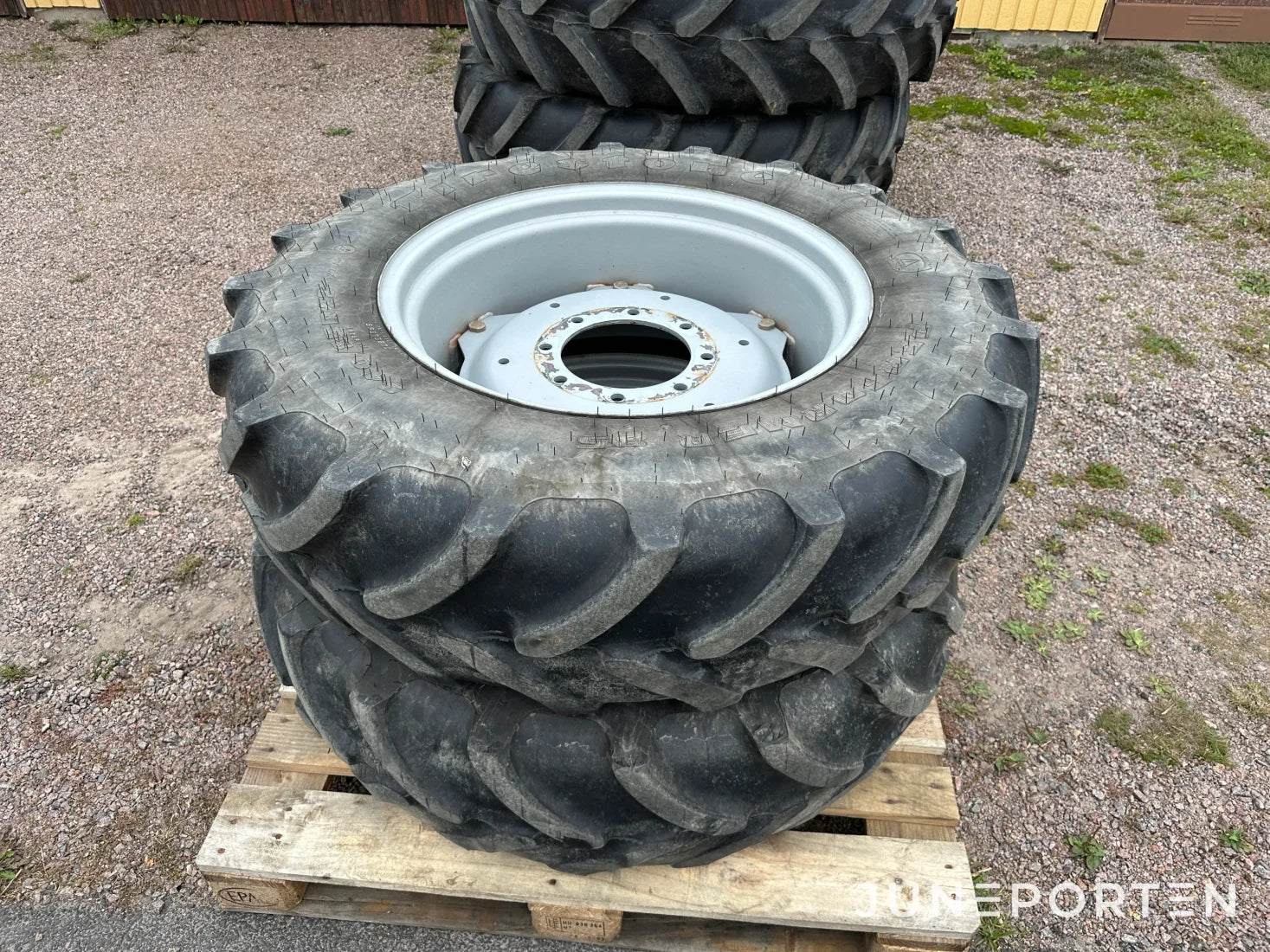 Traktordäck Komplett Firestone 4 st