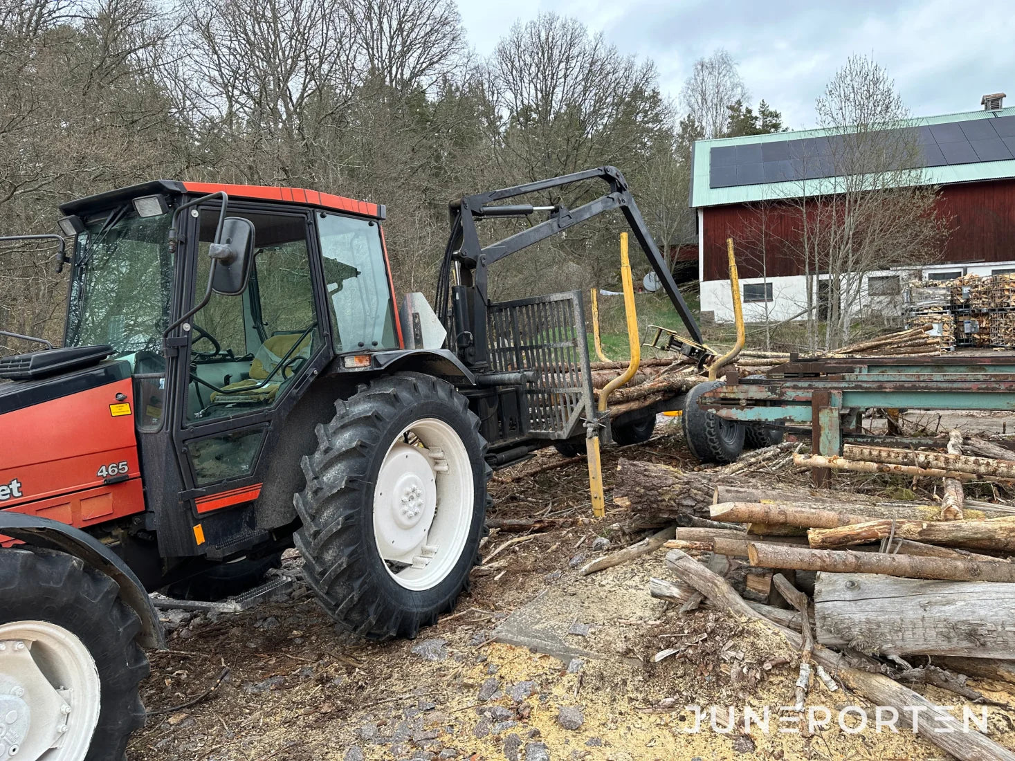 Valmet 465 4WD med Mowi skogsvagn