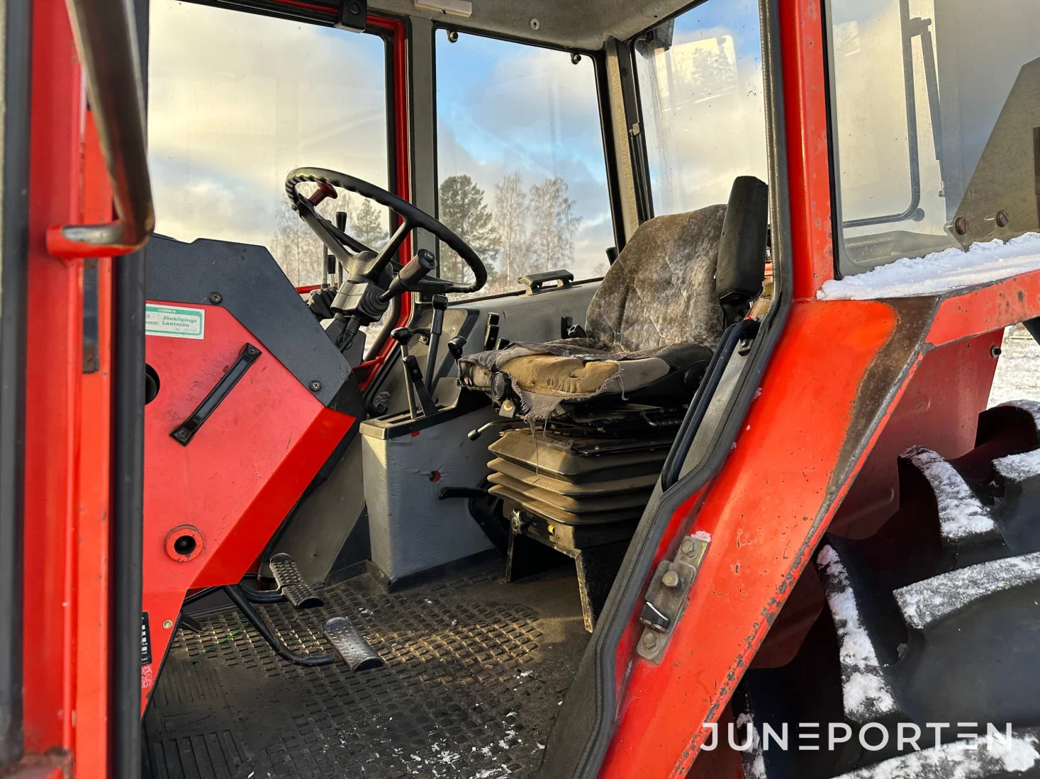 Valmet 605-4 med lastare