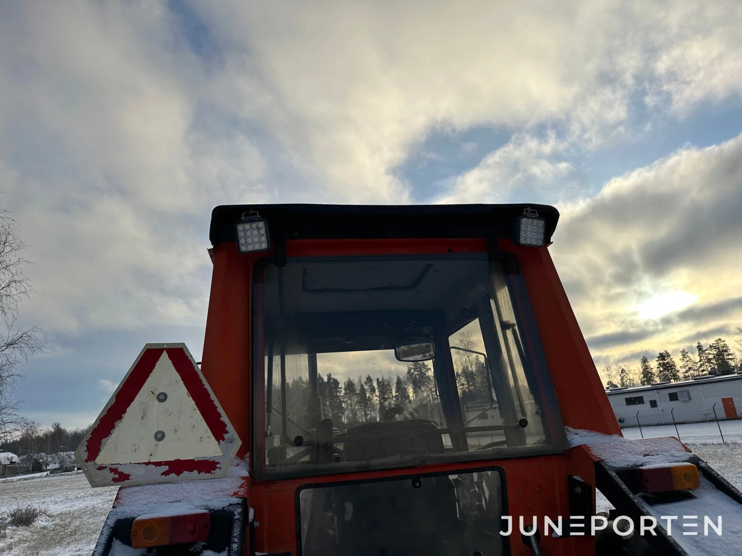 Valmet 605-4 med lastare