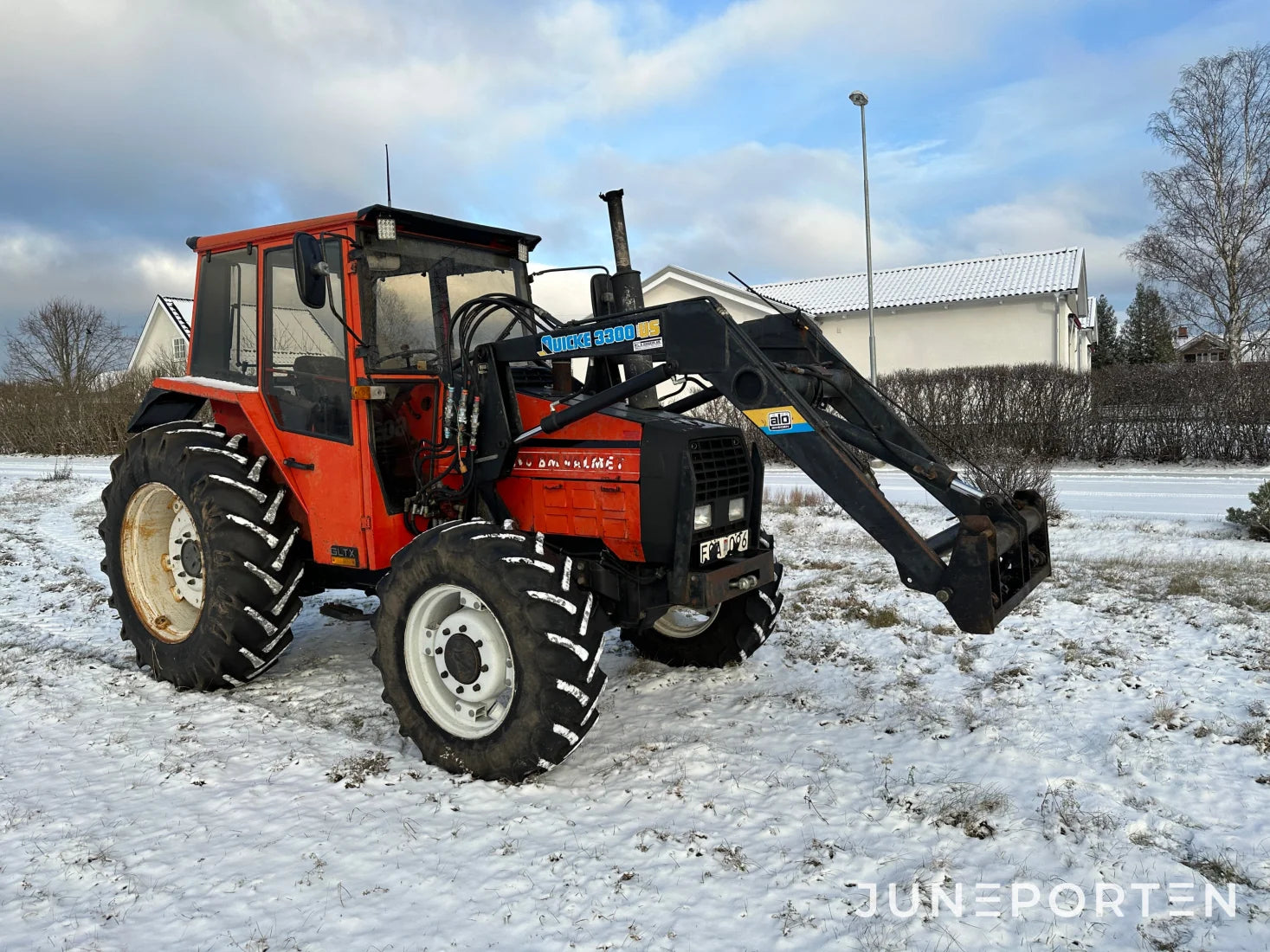 Valmet 605-4 med lastare